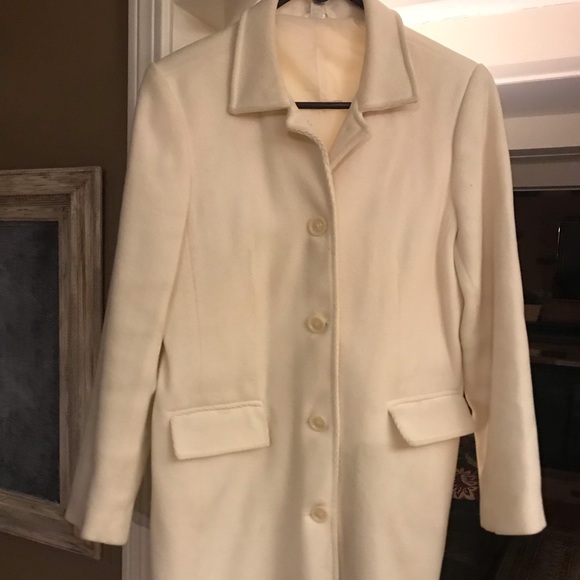 White Old Navy coat - Picture 1 of 1